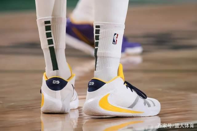 三亚亚沙会丨周娅菲担任闭幕式中国体育代表团旗手