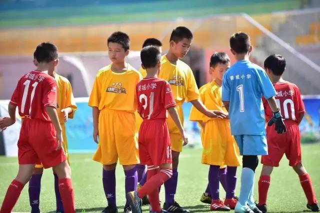 这优势太大了！利物浦英超12轮后领先曼城8分